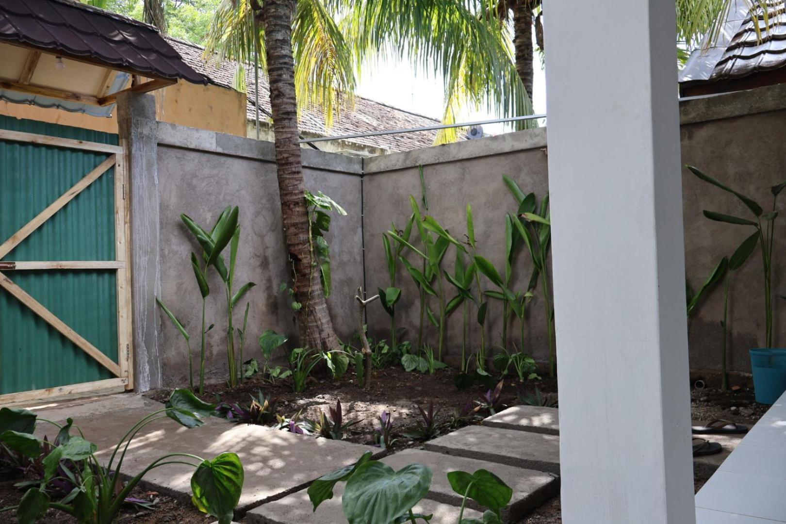 Rumah Tiga Gili Gili Islands Exterior photo