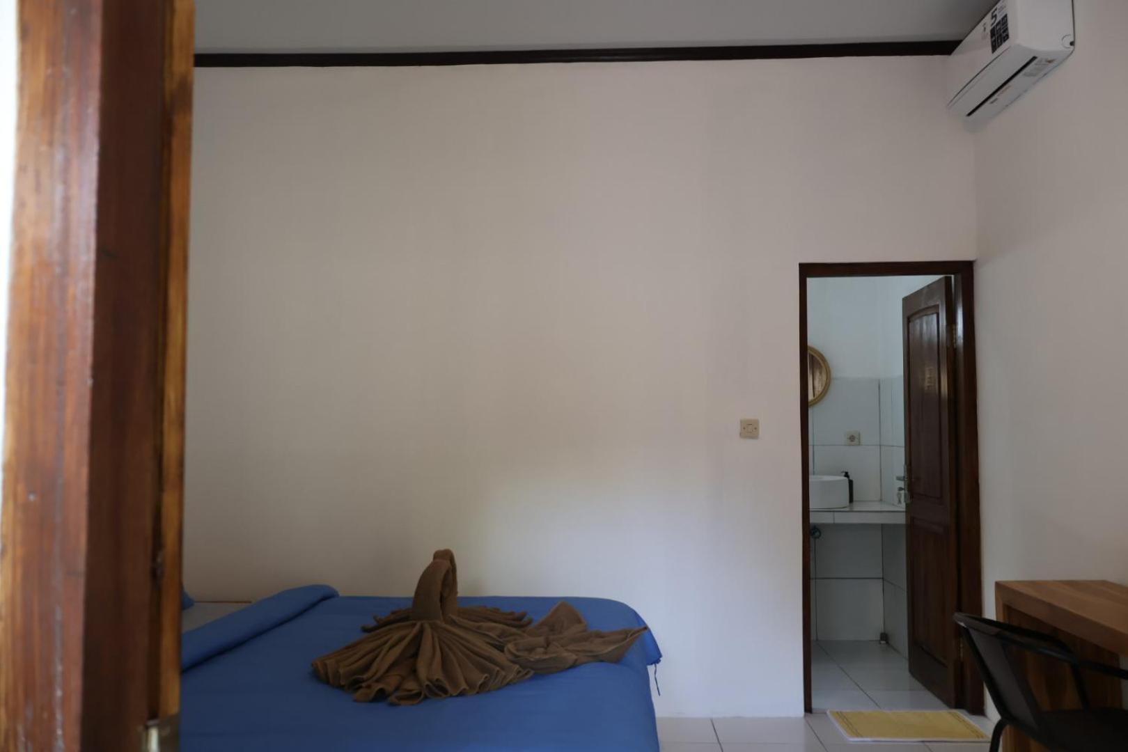 Rumah Tiga Gili Gili Islands Exterior photo