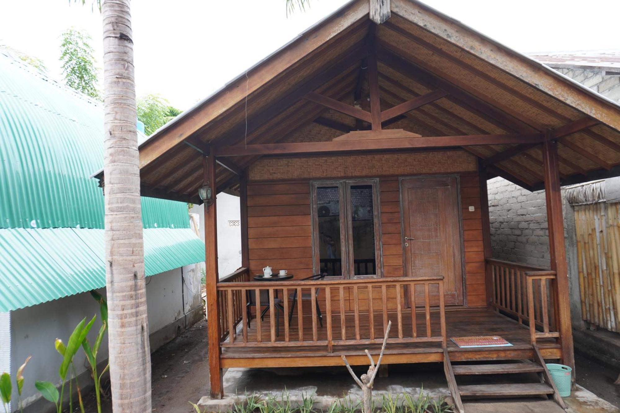 Rumah Tiga Gili Gili Islands Exterior photo