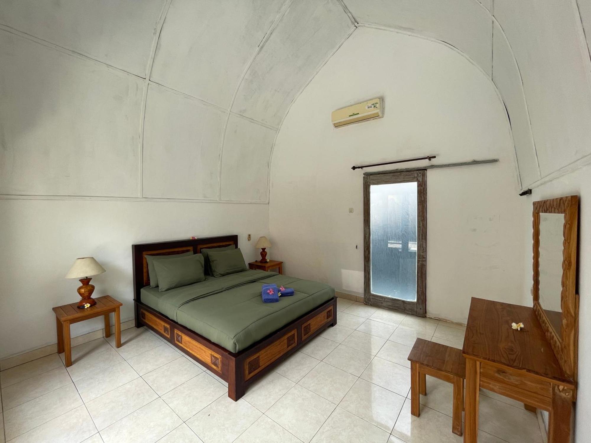 Rumah Tiga Gili Gili Islands Exterior photo