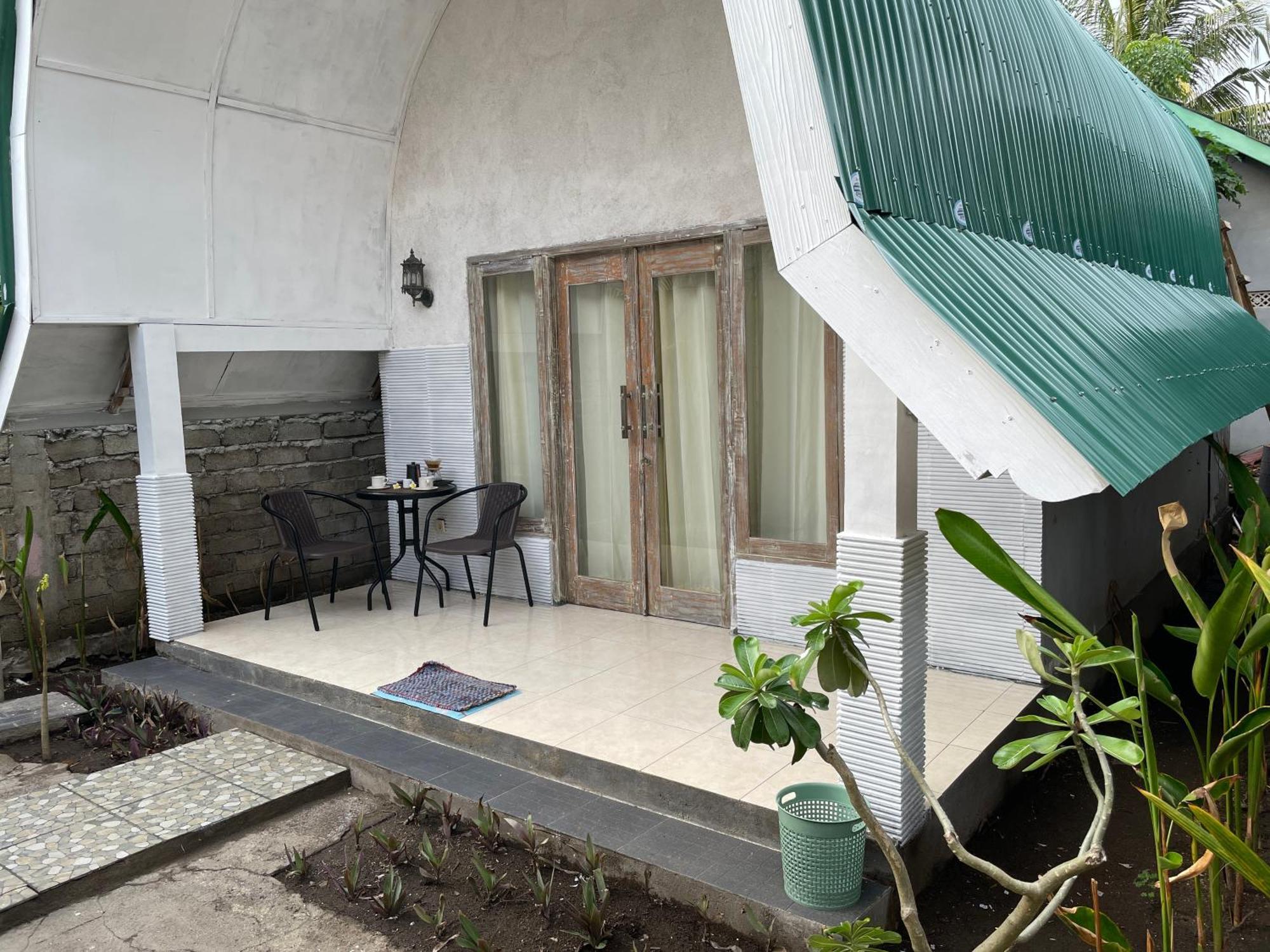 Rumah Tiga Gili Gili Islands Exterior photo